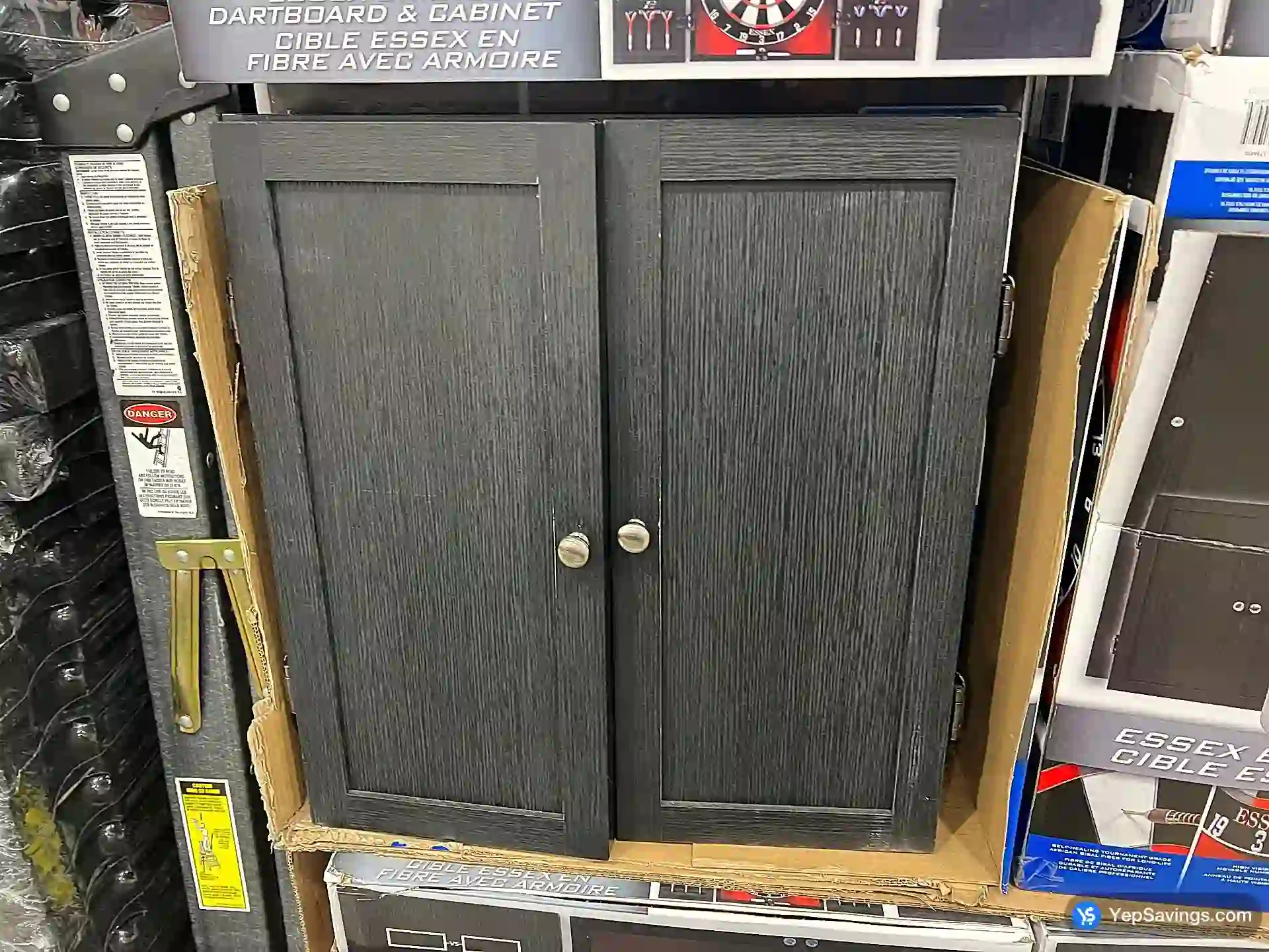 Costco EASTPOINT ESSEX DARTBOARD WITH CABINET - Canada (ITM 1734476)